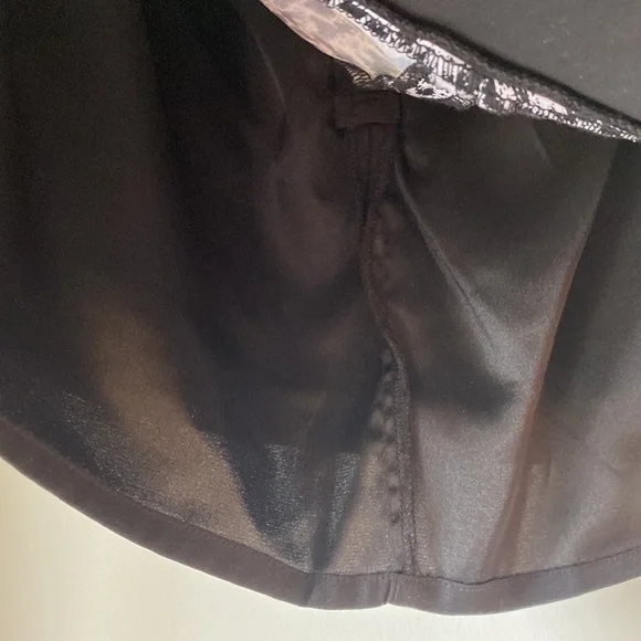 🎉HP👉NWT Michael Kors Print Mini Skirt - Picture 8 of 10